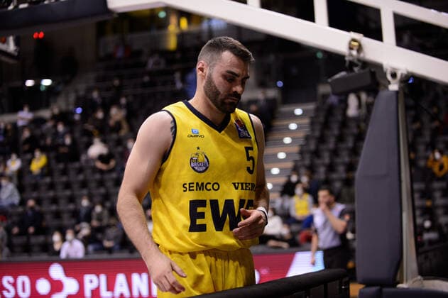 Matt Farrell 5 EWE Baskets Oldenburg during the game EWE Baskets Oldenburg vs MHP Riesen Ludwigsburg Basketball, easyCredit BBL, season 2021 2022, 16 match day, 15 01 2022 Copyright xErikxHillmer EIBNERx EP EHR EWE Baskets Oldenburg vs MHP Riesen Ludwigsburg Basketball, easyCredit BBL, season 2021 2022, 16 match day, 15 01 2022 Oldenburg Copyright: xErikxHillmer EIBNERx EP_EHR