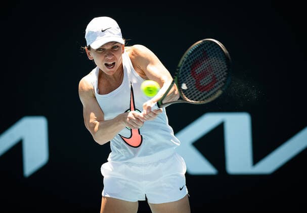 January 16, 2022, MELBOURNE, AUSTRALIA: Simona Halep of Romania during practice ahead of the 2022 Australian Open Grand Slam tennis tournament MELBOURNE AUSTRALIA - ZUMAa181 20220116_zaa_a181_091 Copyright: xRobxPrangex