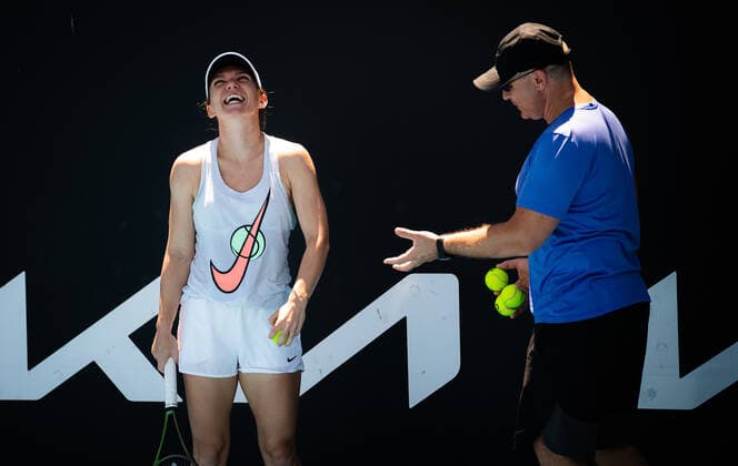 January 16, 2022, MELBOURNE, AUSTRALIA: Simona Halep of Romania during practice ahead of the 2022 Australian Open Grand Slam tennis tournament MELBOURNE AUSTRALIA - ZUMAa181 20220116_zaa_a181_100 Copyright: xRobxPrangex