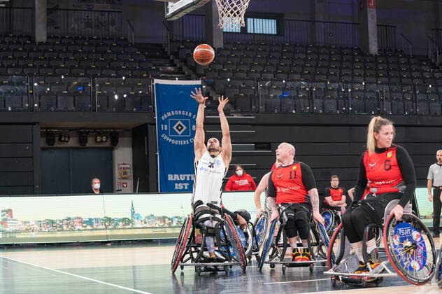 Wheelchair Basketball Bundesliga, Hamburg 16 01 2022 Wheelchair Basketball Bundesliga, BG Baskets Hamburg vs Doneck Dolphins Trier, Mojtaba Kamali 24 BG Baskets Hamburg Copyright: xBEAUTIFULxSPORTS Mohwinkelx
