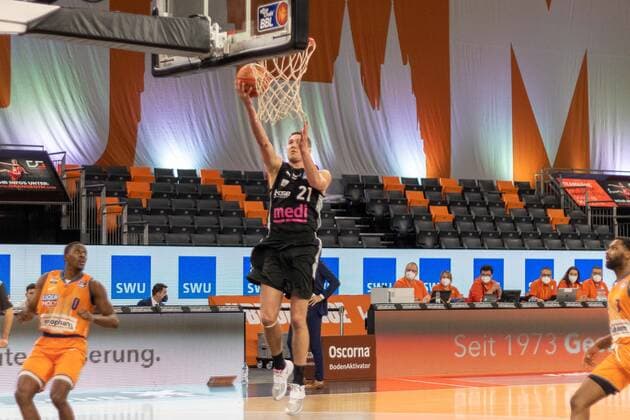 Janari JOESAAR Medi Bayreuth, 21 Semaj CHRISTON Ratiopharm Ulm, 0 , Ratiopharm Ulm vs Medi Bayreuth, Basketball, Basketball Bundesliga, 17 Spieltag, 2021 2022, 16 01 2021, Ratiopharm Ulm vs Medi Bayreuth, Basketball, Basketball Bundesliga, 17 Spieltag, 2021 2022, 16 01 2021 Neu Ulm Copyright: xEibner-Pressefotox EP_FMR