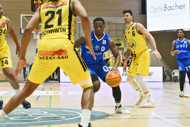 Trevion Marcell Crewa PS Karlsruhe Lions 0 VfL Kirchheim Knights vs PS Karlsruhe Lions Basketball, Men, Barmer, 2 Basketball Bundesliga, ProA Hauptrunde , 20 Spieltag, 16 01 2022 Foto Eibner Tobias Baur VfL Kirchheim Knights vs PS Karlsruhe Lions Basketball, Barmer, 2 Basketball Bundesliga, 2 BBL, Liga Pro A, 20 Spieltag, 16 01 2022 Kirchheim Teck Copyright: xEibner-Pressefotox EP_TBR