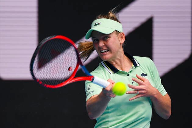 TENNIS AUSTRALIAN OPEN, Fiona Ferro of France plays a shot during her first Round Women s singles match match against Elina Svitolina of Ukraine on Day 1 of the Australian Open, at Melbourne Park, in Melbourne, Monday, January 17, 2022. ( NO ARCHIVING, EDITORIAL USE ONLY, NO USE IN BOOKS WITHOUT CONSENT MELBOURNE VIC AUSTRALIA  Copyright: xDEANxLEWINSx 20220117001614075603