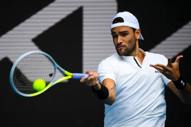 TENNIS AUSTRALIAN OPEN, Matteo Berrettini of Italy plays a shot during his first Round Men s singles match against Brandon Nakashima of the United States on Day 1 of the Australian Open, at Melbourne Park, in Melbourne, Monday, January 17, 2022. ( NO ARCHIVING, EDITORIAL USE ONLY, NO USE IN BOOKS WITHOUT CONSENT MELBOURNE VIC AUSTRALIA  Copyright: xDEANxLEWINSx 20220117001614102469