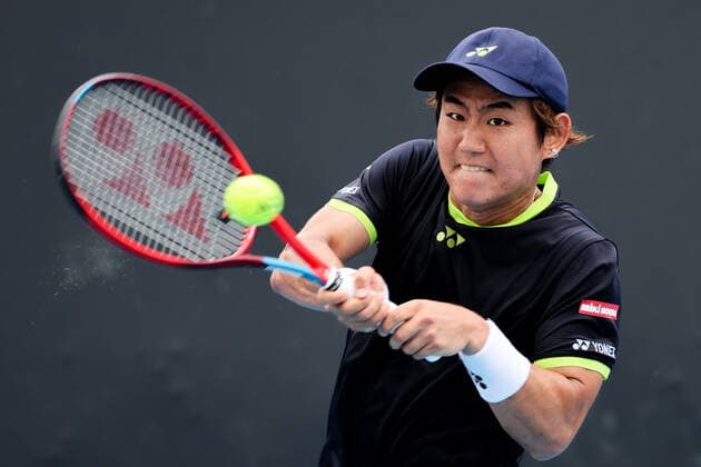January 17, 2022: YOSHIHITO NISHIOKA (JPN) in action against RADU ALBOT (MDA) on Rod Laver Arena in a Men s Singles 1st round match on day 1 of the 2022 Australian Open in Melbourne, Australia. Cal Media. ALBOT won 6:3 6:4 4:6 6:2 USA - ZUMAc04_ 20220117_zaf_c04_011 Copyright: xSydneyxLowx