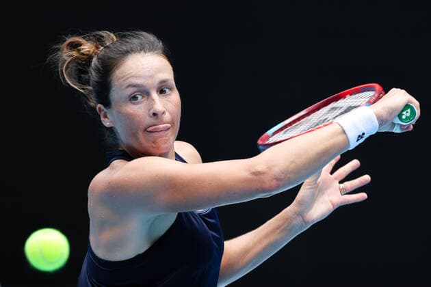 January 17, 2022: TATJANA MARIA (GER) in action against 5th seed MARIA SAKKARI (GRE) on Rod Laver Arena in a Women s Singles 1st round match on day 1 of the 2022 Australian Open in Melbourne, Australia. Cal Media USA - ZUMAc04_ 20220117_zaf_c04_024 Copyright: xSydneyxLowx