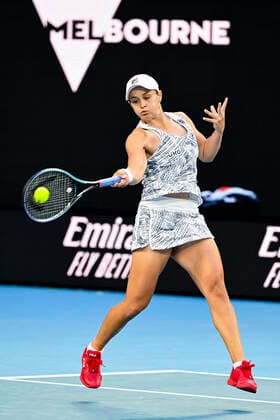 TENNIS AUSTRALIAN OPEN, Ashleigh Barty of Australia plays a shot during her first Round Women s singles match against Lesia Tsurenko of Ukraine on Day 1 of the Australian Open, at Melbourne Park, in Melbourne, Monday, January 17, 2022. ( NO ARCHIVING, EDITORIAL USE ONLY, NO USE IN BOOKS WITHOUT CONSENT MELBOURNE VIC AUSTRALIA  Copyright: xDAVExHUNTx 20220117001614159767