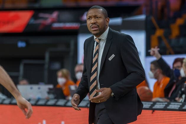 16 01 22, Neu Ulm, Germany, ratiopharm Arena, ratiopharm ulm vs medi Bayreuth Basketball Bundesliga, Tyron McCoy ratiopharm ulm gestures, gestures photo H Langer Neu Ulm ratiopharm Arena Bayern Germany  541_ULMED20220116_120 Langer-541