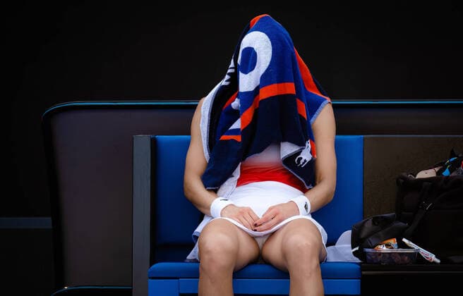 Bilder des Jahres 2022, Sport 01 Januar Sport Themen der Woche KW03 Sport Bilder des Tages January 17, 2022, MELBOURNE, AUSTRALIA: Andrea Petkovic of Germany in action during the first round of the 2022 Australian Open Grand Slam tennis tournament against Barbora Krejcikova of the Czech Republic MELBOURNE AUSTRALIA - ZUMAa181 20220117_zaa_a181_194 Copyright: xRobxPrangex