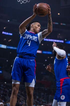 January 17, 2022, Los Angeles, California, USA: Brandon Boston Jr. 4 of the Los Angeles Clippers grabs the ball during their NBA, Basketball Herren, USA game against the Indiana Pacers on Monday January 17, 2022 at Crypto.com Arena in Los Angeles, California. Clippers defeat Pacers, 139-133. ARIANA RUIZ PI Los Angeles USA - ZUMAp124 20220117_zaa_p124_021 Copyright: xArianaxRuizx
