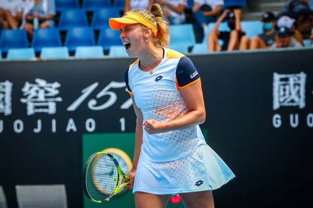 Belgian Elise Mertens WTA, Tennis Damen 21) reacts during a tennis match between Belgian Mertens and Russian Zvonareva, in the first round of the women s singles at the Australian Open Grand Slam tennis tournament, Tuesday 18 January 2022 in Melbourne Park, Melbourne, Australia. The 2022 edition of the Australian Grand Slam takes place from January 17th to January 30th. PATRICKxHAMILTON  x3480414x