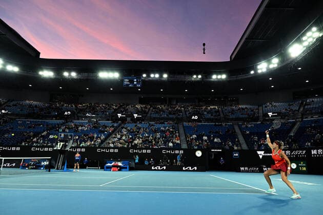 Sport Themen der Woche KW03 TENNIS AUSTRALIAN OPEN, Aryna Sabelenka of Belarus plays a shot during her first round Women?s singles match against Storm Sanders of Australia on Day 2 of the Australian Open, at Melbourne Park, in Melbourne, Tuesday, January 18, 2022. ( NO ARCHIVING, EDITORIAL USE ONLY, NO USE IN BOOKS WITHOUT CONSENT MELBOURNE VIC AUSTRALIA  Copyright: xDEANxLEWINSx 20220118001614415848