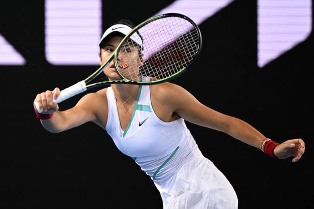 Mandatory Credit: Photo by James Gourley Shutterstock (12763707is) Emma Raducanu during her first round match Australian Open, Day Two, Tennis, Melbourne Park, Melbourne, Australia - 18 Jan 2022 Australian Open, Day Two, Tennis, Melbourne Park, Melbourne, Australia - 18 Jan 2022 Copyright: xJamesxGourley Shutterstockx 12763707is