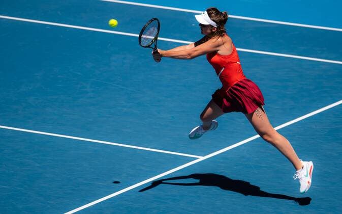 Mandatory Credit: Photo by Rob Prange Shutterstock (12763713bu) Elina Svitolina of Ukraine in action during the second round of the 2022 Australian Open Grand Slam tennis tournament Australian Open, Day Three, Tennis, Melbourne Park, Melbourne, Australia - 19 Jan 2022 Australian Open, Day Three, Tennis, Melbourne Park, Melbourne, Australia - 19 Jan 2022 Copyright: xRobxPrange Shutterstockx 12763713bu