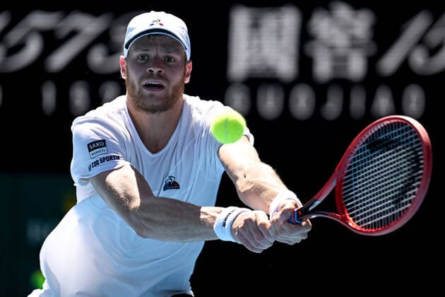 TENNIS AUSTRALIAN OPEN, Yannick Hanfmann of Germany plays a shot during his second round Men?s singles match against Rafael Nadal of Spain on Day 3 of the Australian Open, at Melbourne Park, in Melbourne, Wednesday, January 19, 2022. ( NO ARCHIVING, EDITORIAL USE ONLY, NO USE IN BOOKS WITHOUT CONSENT MELBOURNE VIC AUSTRALIA  Copyright: xDEANxLEWINSx 20220119001614648051