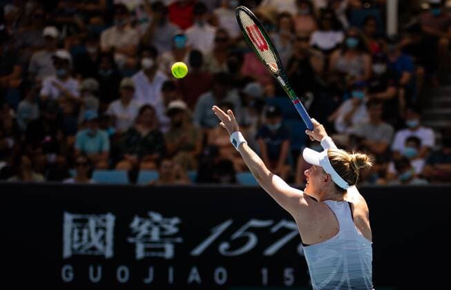 Mandatory Credit: Photo by Rob Prange Shutterstock (12763713cx) Alison Riske of the United States in action during the second round of the 2022 Australian Open Grand Slam tennis tournament Australian Open, Day Three, Tennis, Melbourne Park, Melbourne, Australia - 19 Jan 2022 Australian Open, Day Three, Tennis, Melbourne Park, Melbourne, Australia - 19 Jan 2022 Copyright: xRobxPrange Shutterstockx 12763713cx