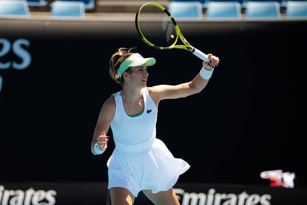 Mandatory Credit: Photo by Rob Prange Shutterstock (12763713do) Bernarda Pera of the United States in action during the second round of the 2022 Australian Open Grand Slam tennis tournament Australian Open, Day Three, Tennis, Melbourne Park, Melbourne, Australia - 19 Jan 2022 Australian Open, Day Three, Tennis, Melbourne Park, Melbourne, Australia - 19 Jan 2022 Copyright: xRobxPrange Shutterstockx 12763713do