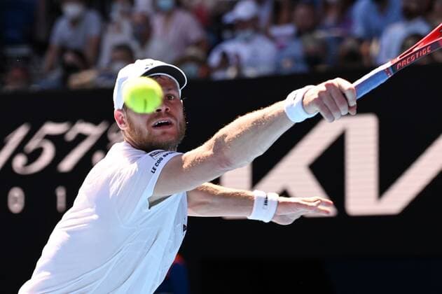 Mandatory Credit: Photo by James Gourley Shutterstock (12763717du) Yannick Hanfmann during his second round match Australian Open, Day Three, Tennis, Melbourne Park, Melbourne, Australia - 19 Jan 2022 Australian Open, Day Three, Tennis, Melbourne Park, Melbourne, Australia - 19 Jan 2022 Copyright: xJamesxGourley Shutterstockx 12763717du
