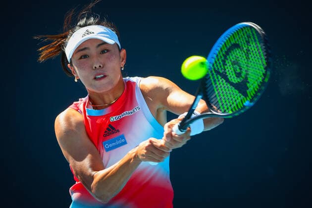 Qiang Wang WTA, Tennis Damen 110) pictured in action at a tennis match between Belgian Van Uytvanck and Chinese Wang, in the second round of the women s singles at the Australian Open Grand Slam tennis tournament, Wednesday 19 January 2022 in Melbourne Park, Melbourne, Australia. The 2022 edition of the Australian Grand Slam takes place from January 17th to January 30th. PATRICKxHAMILTON  x3703967x