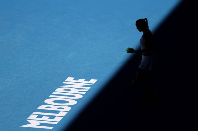 (220119) -- MELBOURNE, Jan. 19, 2022 -- Lucia Bronzetti of Italy reacts during the Women s Singles second round match against Ashleigh Barty of Australia at Australian Open in Melbourne Park, in Melbourne, Australia, on Jan. 19, 2022. ) (SP)AUSTRALIA-MELBOURNE-TENNIS-AUSTRALIAN OPEN-WOMEN S SINGLES BaixXuefei 