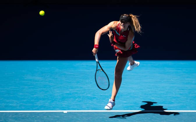 January 19, 2022, MELBOURNE, AUSTRALIA: Paula Badosa of Spain in action during the second round of the 2022 Australian Open Grand Slam tennis tournament against Martina Trevisan of Italy MELBOURNE AUSTRALIA - ZUMAa181 20220119_zaa_a181_036 Copyright: xRobxPrangex