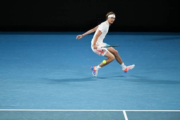 Mandatory Credit: Photo by James Gourley Shutterstock (12763717fu) Alexander Zverev during his second round match Australian Open, Day Three, Tennis, Melbourne Park, Melbourne, Australia - 19 Jan 2022 Australian Open, Day Three, Tennis, Melbourne Park, Melbourne, Australia - 19 Jan 2022 Copyright: xJamesxGourley Shutterstockx 12763717fu
