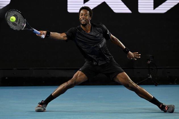 TENNIS AUSTRALIAN OPEN, Gael Monfils of France plays a shot during his second round Men?s singles match against Alexander Bublik of Khazakstan on Day 3 of the Australian Open, at Melbourne Park, in Melbourne, Wednesday, January 19, 2022. ( NO ARCHIVING, EDITORIAL USE ONLY, NO USE IN BOOKS WITHOUT CONSENT MELBOURNE VIC AUSTRALIA  Copyright: xDEANxLEWINSx 20220119001614724967