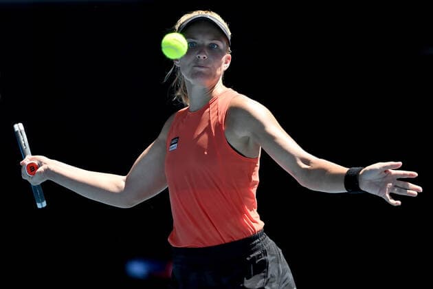 TENNIS AUSTRALIAN OPEN, Maddison Inglis of Australia plays a shot during her second round Women?s singles match against Hailey Baptiste of the USA on day 4 of the Australian Open at Melbourne Park in Melbourne, Thursday, January 20, 2022. ( NO ARCHIVING, EDITORIAL USE ONLY, NO USE IN BOOKS WITHOUT CONSENT MELBOURNE VICTORIA AUSTRALIA  Copyright: xJOELxCARRETTx 20220120001615093942