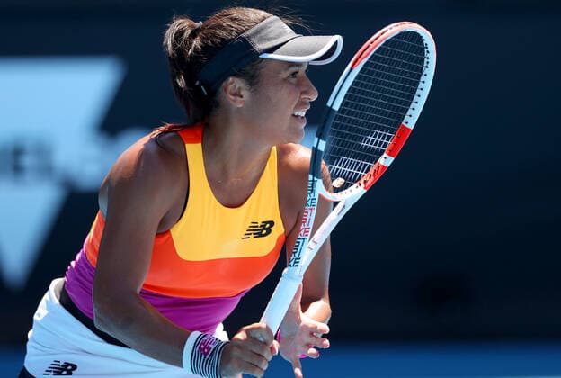 Mandatory Credit: Photo by Ella Ling Shutterstock (12765065cn) Heather Watson of Great Britain in action Australian Open, Day Four, Tennis, Melbourne Park, Melbourne, Australia - 20 Jan 2022 Australian Open, Day Four, Tennis, Melbourne Park, Melbourne, Australia - 20 Jan 2022 Copyright: xEllaxLing Shutterstockx 12765065cn