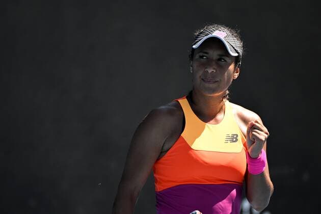Mandatory Credit: Photo by James Gourley Shutterstock (12765058dn) Heather Watson during her second round match Australian Open, Day Four, Tennis, Melbourne Park, Melbourne, Australia - 20 Jan 2022 Australian Open, Day Four, Tennis, Melbourne Park, Melbourne, Australia - 20 Jan 2022 Copyright: xJamesxGourley Shutterstockx 12765058dn