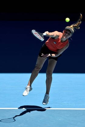 TENNIS AUSTRALIAN OPEN, Maddison Inglis of Australia serves during her second round Women?s singles match against Hailey Baptiste of the USA on day 4 of the Australian Open at Melbourne Park in Melbourne, Thursday, January 20, 2022. ( NO ARCHIVING, EDITORIAL USE ONLY, NO USE IN BOOKS WITHOUT CONSENT MELBOURNE VICTORIA AUSTRALIA  Copyright: xJOELxCARRETTx 20220120001615104171