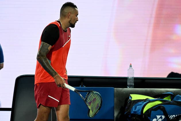 TENNIS AUSTRALIAN OPEN, Nick Kyrgios of Australia after smashing his racquet during his second round Men?s singles match against Daniil Medvedev of Russia on day 4 of the Australian Open at Melbourne Park in Melbourne, Thursday, January 20, 2022. ( NO ARCHIVING, EDITORIAL USE ONLY, NO USE IN BOOKS WITHOUT CONSENT MELBOURNE VICTORIA AUSTRALIA  Copyright: xDEANxLEWINSx 20220120001615161041