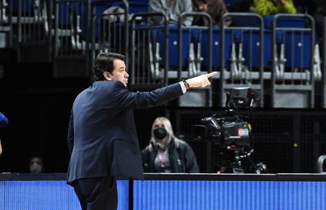 Basketball, men, season 2021 2022, Turkish Airlines EuroLeague 22 matchday , Alba Berlin Real Madrid, coach Israel Gonzalez Alba Berlin , 20 01 2022, Copyright: xSebastianxRäppold MatthiasxKochx