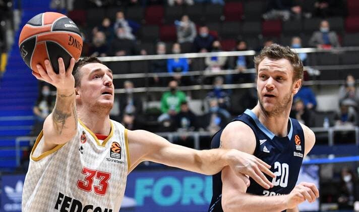 Russia Basketball Euroleague Zenit - Monaco 6745788 20.01.2022 Monaco s Danilo Andusic and Zenit s Andrey Zubkov struggle for the ball during the Euroleague basketball match between Zenit St. Petersburg and Monaco, in St. Petersburg, Russia. Alexander Galperin Sputnik St. Petersburg Russia  Copyright: xAlexanderxGalperinx