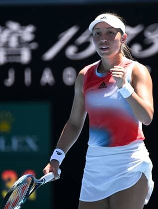 Mandatory Credit: Photo by James Gourley Shutterstock (12765086am) Jessica Pegula celebrates her third round win Australian Open, Day Five, Tennis, Melbourne Park, Melbourne, Australia - 21 Jan 2022 Australian Open, Day Five, Tennis, Melbourne Park, Melbourne, Australia - 21 Jan 2022 Copyright: xJamesxGourley Shutterstockx 12765086am