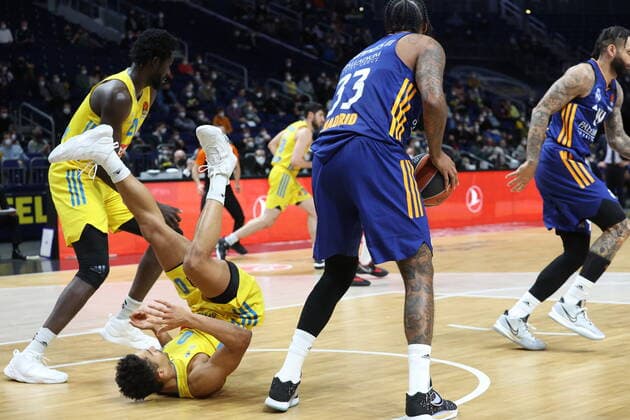 DEU, EuroLaegue, ALBA vs Real Madrid, 20 01 2022, Mercedes Benz Arena, Berlin, DEU, EuroLaegue, ALBA vs Real Madrid, in picture Maodo Lo ALBA Berlin 0 , Christ Koumadje ALBA Berlin 21 , Trey Thompkins Real Madrid 33 nordphotoxGmbHx xEngler nph00076