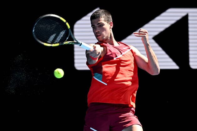 TENNIS AUSTRALIAN OPEN, Carlos Acaraz of Spain during his third round Men?s singles match against Matteo Berrettini of Italy on Day 5 of the Australian Open, at Melbourne Park, in Melbourne, Friday, January 21, 2022. ( NO ARCHIVING, EDITORIAL USE ONLY, NO USE IN BOOKS WITHOUT CONSENT MELBOURNE VIC AUSTRALIA  Copyright: xDAVExHUNTx 20220121001615397701