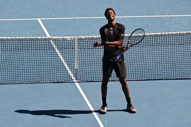 Mandatory Credit: Photo by James Gourley Shutterstock (12765086bo) Gael Monfils celebrates victory in his thrird round match Australian Open, Day Five, Tennis, Melbourne Park, Melbourne, Australia - 21 Jan 2022 Australian Open, Day Five, Tennis, Melbourne Park, Melbourne, Australia - 21 Jan 2022 Copyright: xJamesxGourley Shutterstockx 12765086bo