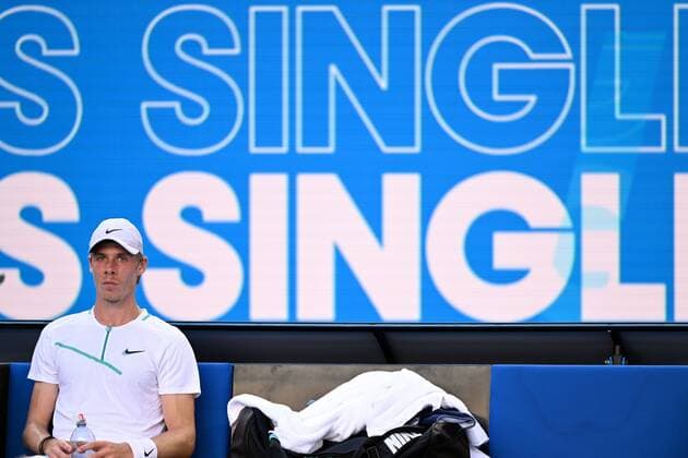 Mandatory Credit: Photo by James Gourley Shutterstock (12765086fo) Denis Shapovalov during his third round match Australian Open, Day Five, Tennis, Melbourne Park, Melbourne, Australia - 21 Jan 2022 Australian Open, Day Five, Tennis, Melbourne Park, Melbourne, Australia - 21 Jan 2022 Copyright: xJamesxGourley Shutterstockx 12765086fo
