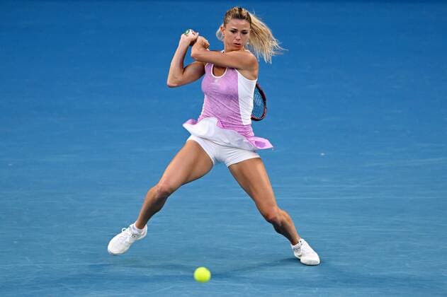 Mandatory Credit: Photo by James Gourley Shutterstock (12765086fu) Camila Giorgi during her third round match Australian Open, Day Five, Tennis, Melbourne Park, Melbourne, Australia - 21 Jan 2022 Australian Open, Day Five, Tennis, Melbourne Park, Melbourne, Australia - 21 Jan 2022 Copyright: xJamesxGourley Shutterstockx 12765086fu