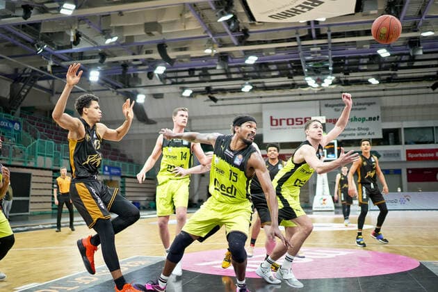 medi bayreuth Basketball Loewen Braunschweig , Basketball, Bundesliga, BBL, Spieltag 18, Spielzeit 2021 2022, 21 01 2022, medi bayreuth Basketball Loewen Braunschweig , Basketball, Bundesliga, BBL, Spieltag 18, Spielzeit 2021 2022, 21 01 2022, Foto EIBNER Thorsten OCHS Bayreuth Copyright: xEibner-Pressefoto ThorstenxOchsx EP_TOS