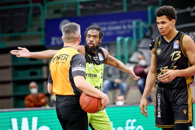 medi bayreuth Basketball Loewen Braunschweig , Basketball, Bundesliga, BBL, Spieltag 18, Spielzeit 2021 2022, 21 01 2022, medi bayreuth Basketball Loewen Braunschweig , Basketball, Bundesliga, BBL, Spieltag 18, Spielzeit 2021 2022, 21 01 2022, Foto EIBNER Thorsten OCHS Bayreuth Copyright: xEibner-Pressefoto ThorstenxOchsx EP_TOS