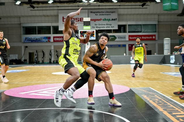 medi bayreuth Basketball Loewen Braunschweig , Basketball, Bundesliga, BBL, Spieltag 18, Spielzeit 2021 2022, 21 01 2022, medi bayreuth Basketball Loewen Braunschweig , Basketball, Bundesliga, BBL, Spieltag 18, Spielzeit 2021 2022, 21 01 2022, Foto EIBNER Thorsten OCHS Bayreuth Copyright: xEibner-Pressefoto ThorstenxOchsx EP_TOS