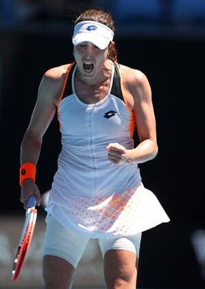 Mandatory Credit: Photo by Ella Ling Shutterstock (12765089o) Alizé Cornet reacts Australian Open, Day Six, Tennis, Melbourne Park, Melbourne, Australia - 22 Jan 2022 Australian Open, Day Six, Tennis, Melbourne Park, Melbourne, Australia - 22 Jan 2022 Copyright: xEllaxLing Shutterstockx 12765089o