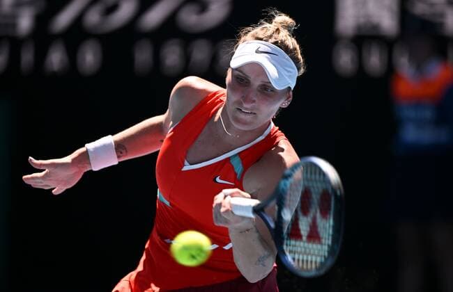 Mandatory Credit: Photo by James Gourley Shutterstock (12765088cw) Marketa Vondrousova in third round action Australian Open, Day Six, Tennis, Melbourne Park, Melbourne, Australia - 22 Jan 2022 Australian Open, Day Six, Tennis, Melbourne Park, Melbourne, Australia - 22 Jan 2022 Copyright: xJamesxGourley Shutterstockx 12765088cw