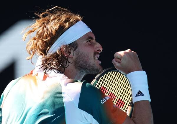 Mandatory Credit: Photo by Ella Ling Shutterstock (12765089bj) Stefanos Tsitsipas during his third round match Australian Open, Day Six, Tennis, Melbourne Park, Melbourne, Australia - 22 Jan 2022 Australian Open, Day Six, Tennis, Melbourne Park, Melbourne, Australia - 22 Jan 2022 Copyright: xEllaxLing Shutterstockx 12765089bj