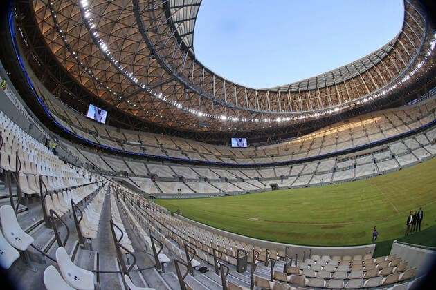 17.11.2021, Vorschau zur Fussball Weltmeisterschaft 2022 in Katar, VAE. Lusail-Stadium - FIFA World Cup, WM, Weltmeisterschaft, Fussball Stadium (Katar) in der Planstadt Lusail bei Doha, Es bietet Platz für 80.000 Zuschauer. *** 17 11 2021, Preview of the 2022 World Cup in Qatar, UAE Lusail Stadium FIFA World Cup Stadium Qatar in the planned city of Lusail near Doha, It can accommodate 80 000 spectators.