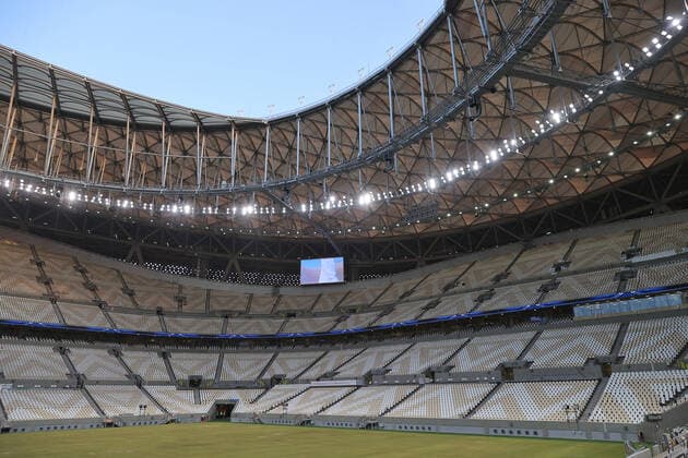 17.11.2021, Vorschau zur Fussball Weltmeisterschaft 2022 in Katar, VAE. Lusail-Stadium - FIFA World Cup, WM, Weltmeisterschaft, Fussball Stadium (Katar) in der Planstadt Lusail bei Doha, Es bietet Platz für 80.000 Zuschauer. *** 17 11 2021, Preview of the 2022 World Cup in Qatar, UAE Lusail Stadium FIFA World Cup Stadium Qatar in the planned city of Lusail near Doha, It can accommodate 80 000 spectators.
