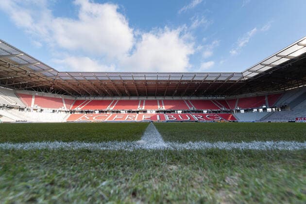 Before the start of the match, stadium, inside, interior, SC Freiburg vs VfB Stuttgart, football, men, 1 Bundesliga, 20 Spieltag, Saison 21 22, GER, 22 01 2022, DFL REGULATES PROHIBIT ANY USE OF PHOTOGRAPHS AS IMAGE SEQUENCES AND OR QUASI VIDEO, SC Freiburg vs VfB Stuttgart, football, men, 1 Bundesliga, 20 Spieltag, Saison 21 22, GER, 22 01 2022 Freiburg im Breisgau Copyright: xWolfgangxFrank Eibner-Pressefotox EP_EER