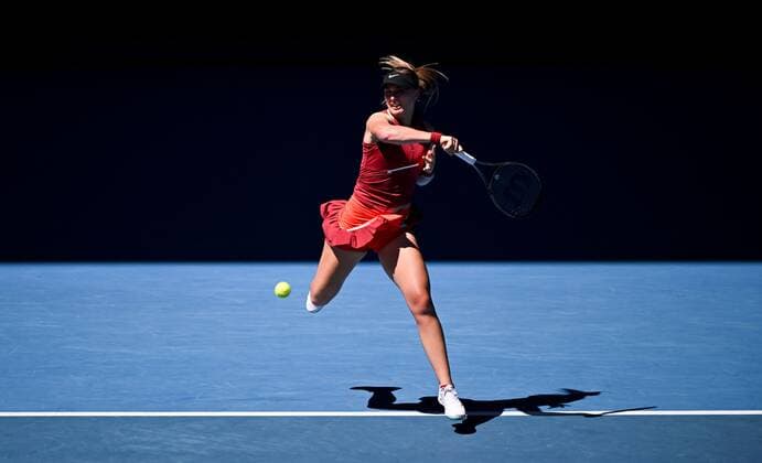 Mandatory Credit: Photo by James Gourley Shutterstock (12765097c) Paula Badosa in fourth round action Australian Open, Day Seven, Tennis, Melbourne Park, Melbourne, Australia - 23 Jan 2022 Australian Open, Day Seven, Tennis, Melbourne Park, Melbourne, Australia - 23 Jan 2022 Copyright: xJamesxGourley Shutterstockx 12765097c